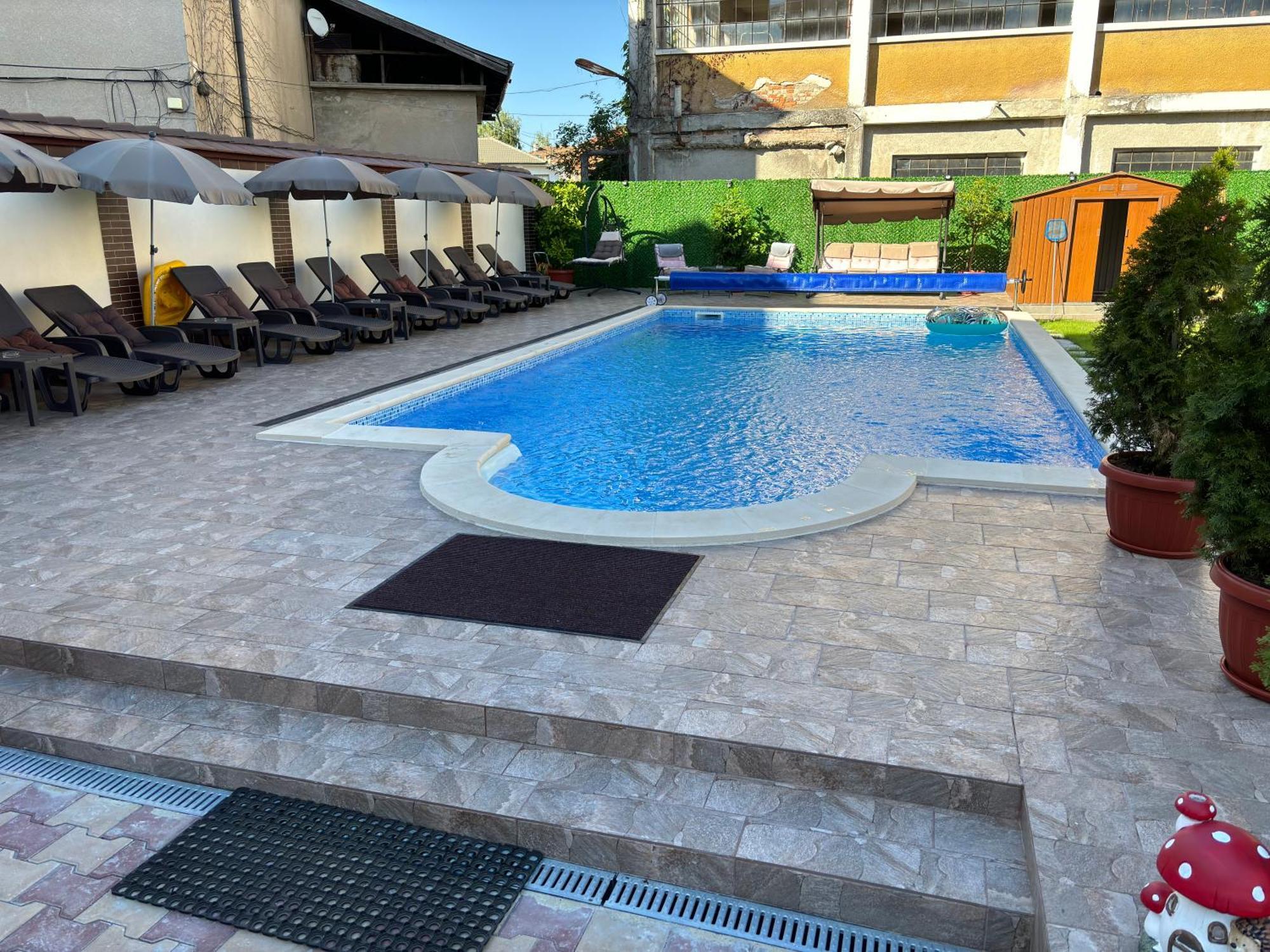 Hotel Rai Trjavna Buitenkant foto