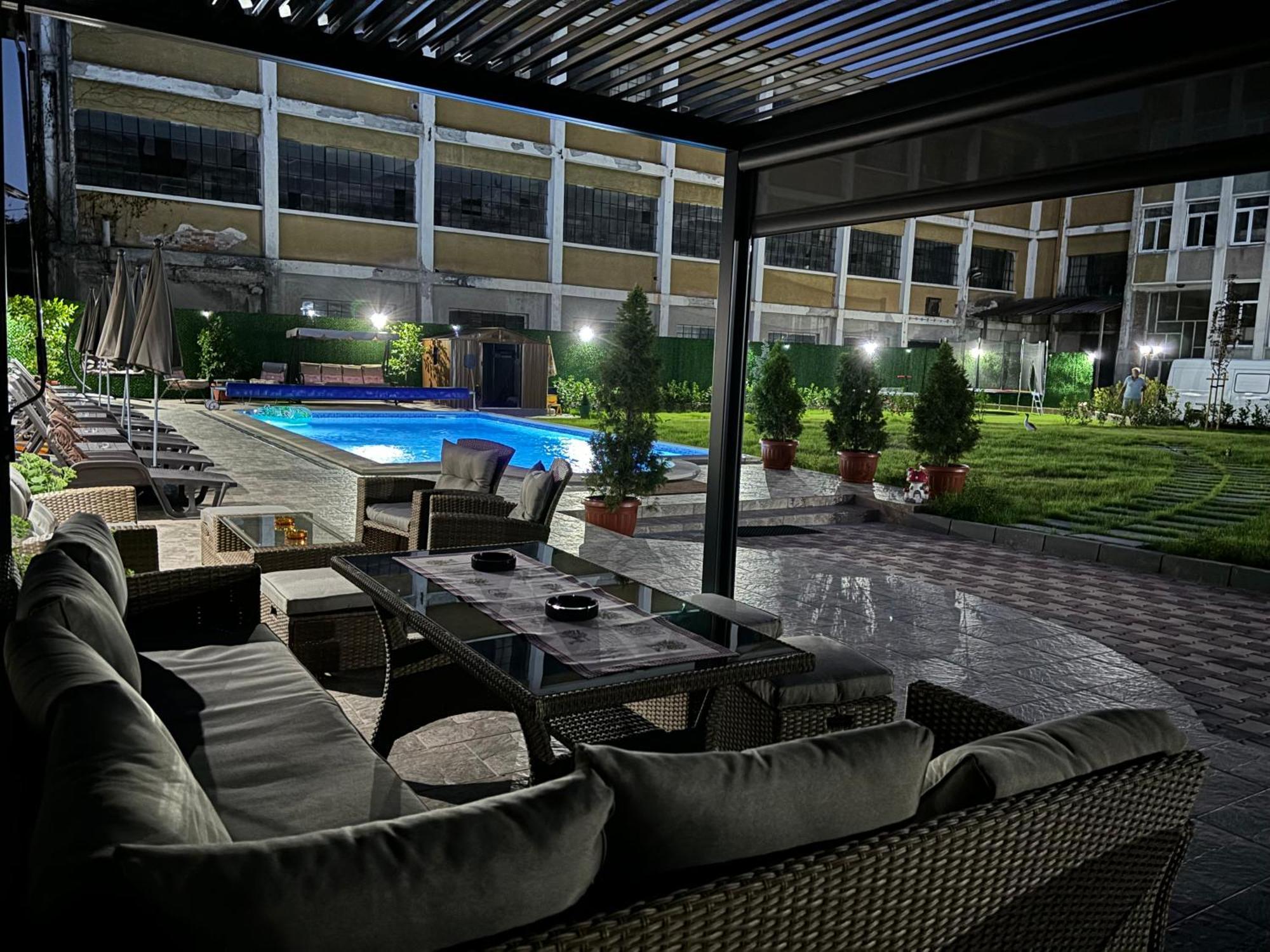 Hotel Rai Trjavna Buitenkant foto